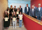 Gruppenbild der Besten Absolventinnen und Absolventen der Mittelschulen, Schulamtsbezirk Kulmbach