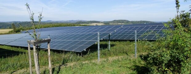 Photovoltaikanlage im Freifeld